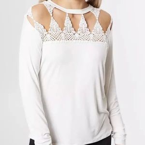 Daytrip White Pieced Crochet Cut Out Top Medium